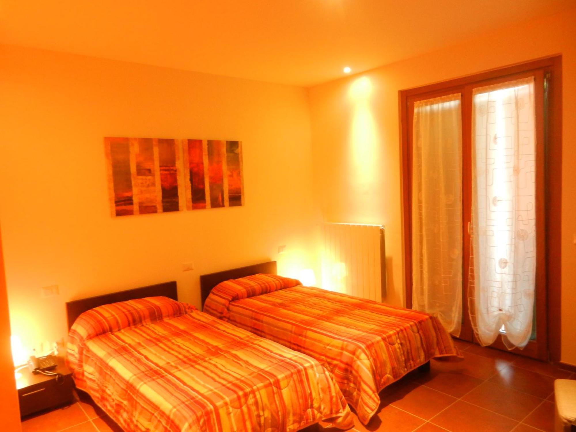 B&B Ad Hoc Costa di Mezzate Екстер'єр фото